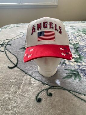 USA Flag Adjustable Baseball Cap - White/Red